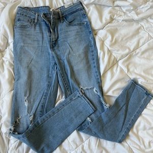 Levi’s 721 High-Rise Skinny Jeans